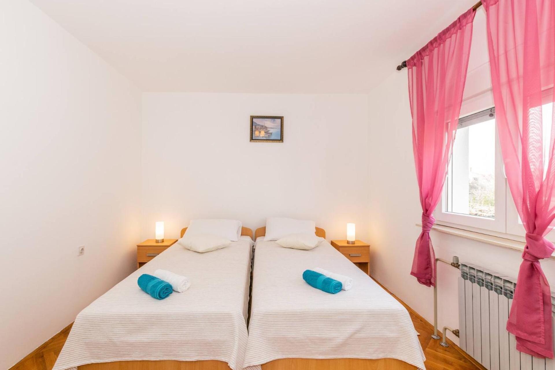 Family House With 2 Apartments - Irma Медулин Экстерьер фото