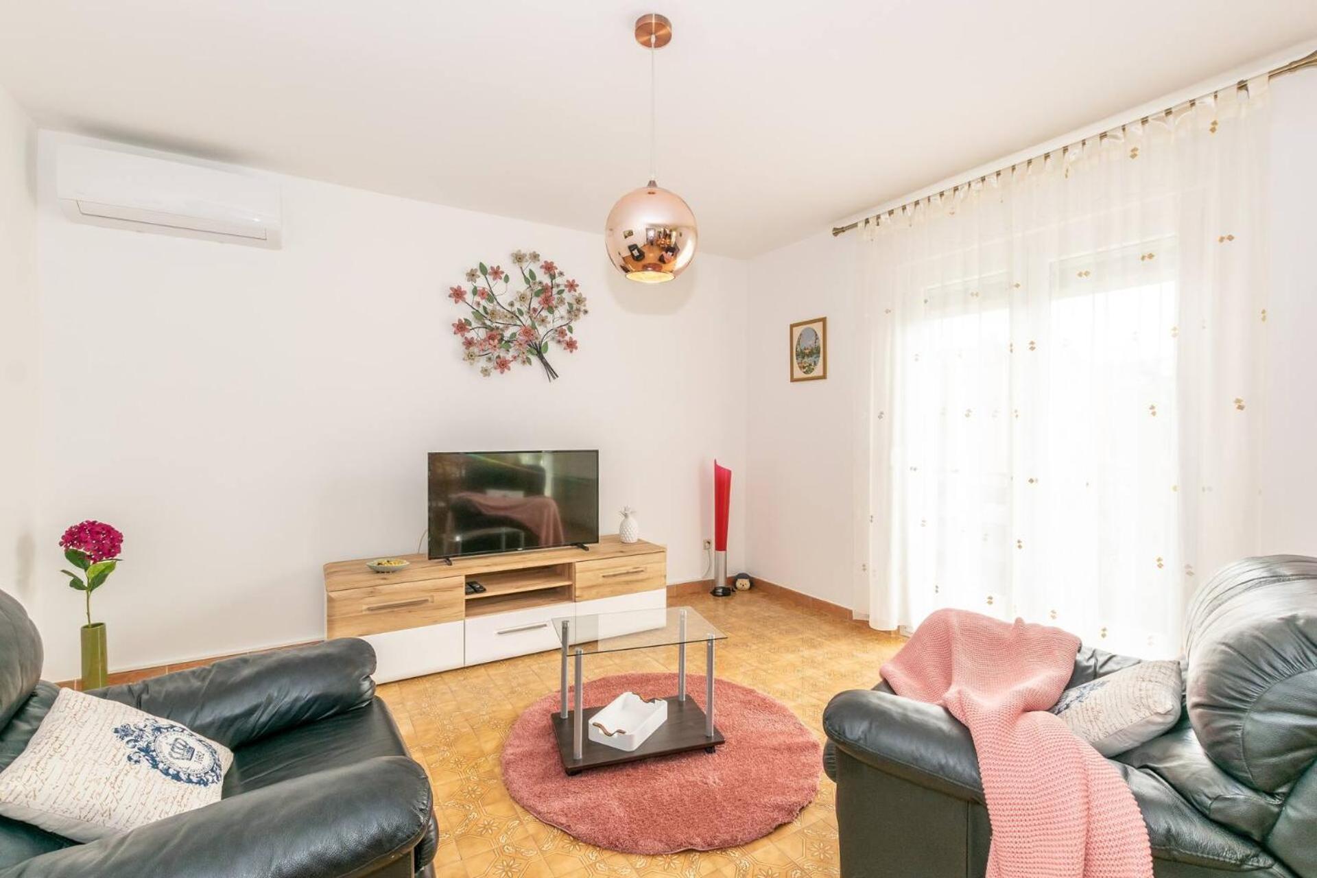 Family House With 2 Apartments - Irma Медулин Экстерьер фото